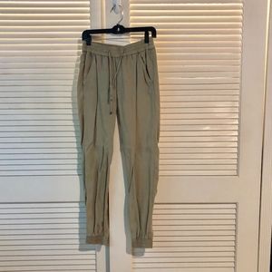 Max Jeans Loose Fit Pants